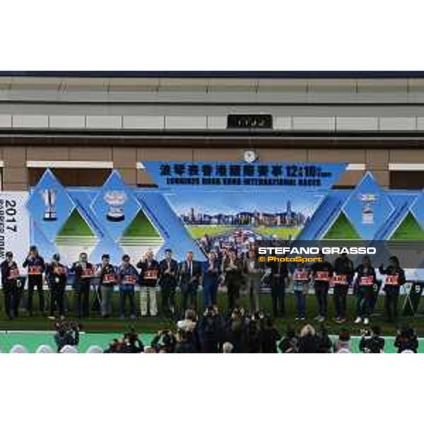 Barrier draw at Sha Tin racecourse - Toasting ceremony - Juan Carlos Capelli (Vice President and Head of International Marketing) - Hong Kong - 7 December 2017 - ph.Stefano Grasso/Longines