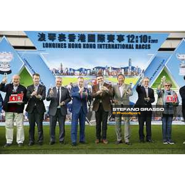Barrier draw at Sha Tin racecourse - Toasting ceremony - Juan Carlos Capelli (Vice President and Head of International Marketing) - Hong Kong - 7 December 2017 - ph.Stefano Grasso/Longines