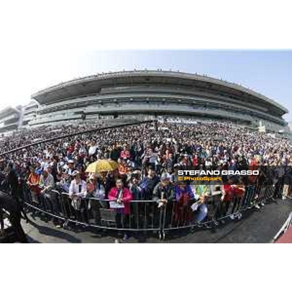 LHKIR - Racegoers enjoy the races at Sea Tin racecourse Hong Kong,10th dec. 2017 Ph.Stefano Grasso/Longines