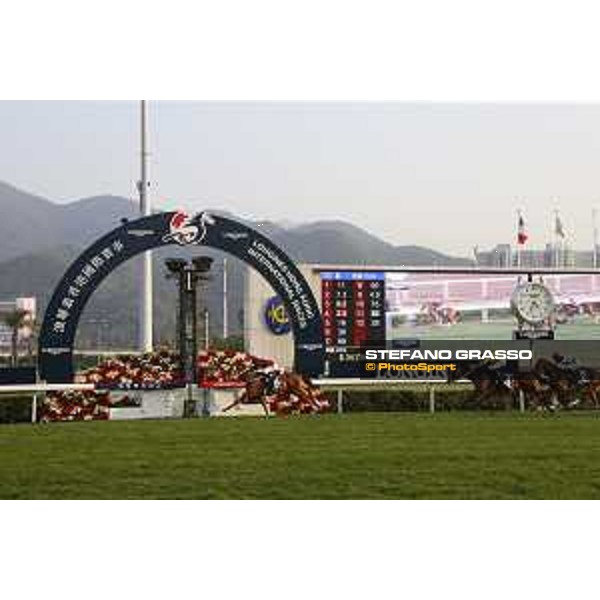 LHKIR - Longines Hong Kong Cup - Zac Purton on Time Warp wins race 8 Hong Kong,10th dec. 2017 Ph.Stefano Grasso/Longines