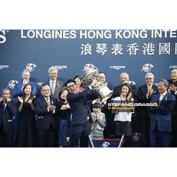 Longines Hong Kong International Races Longines Hong Kong Cup - winner Zac Purton on Time Warp Hong Kong,10th dec. 2017 Ph.Stefano Grasso/Longines