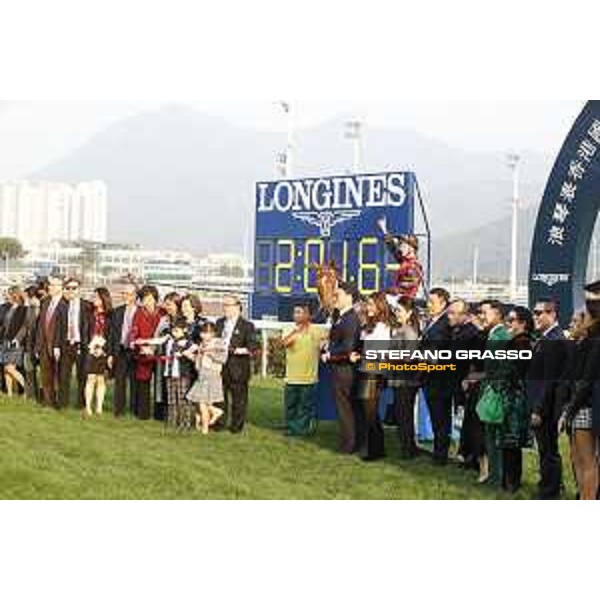 Longines Hong Kong International Races Longines Hong Kong Cup - winner Zac Purton on Time Warp Hong Kong,10th dec. 2017 Ph.Stefano Grasso/Longines