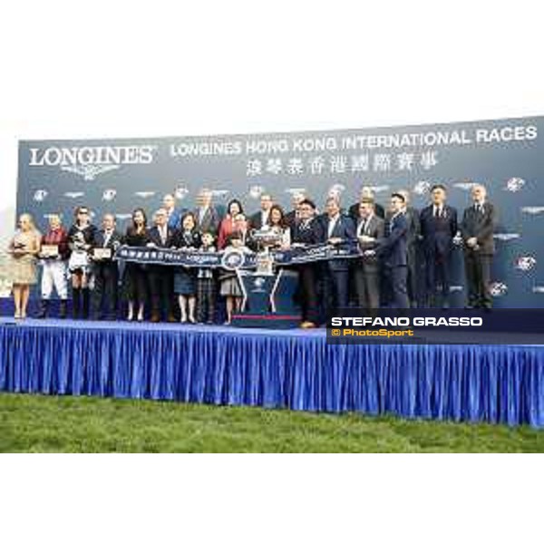 Longines Hong Kong International Races Longines Hong Kong Cup - winner Zac Purton on Time Warp Hong Kong,10th dec. 2017 Ph.Stefano Grasso/Longines
