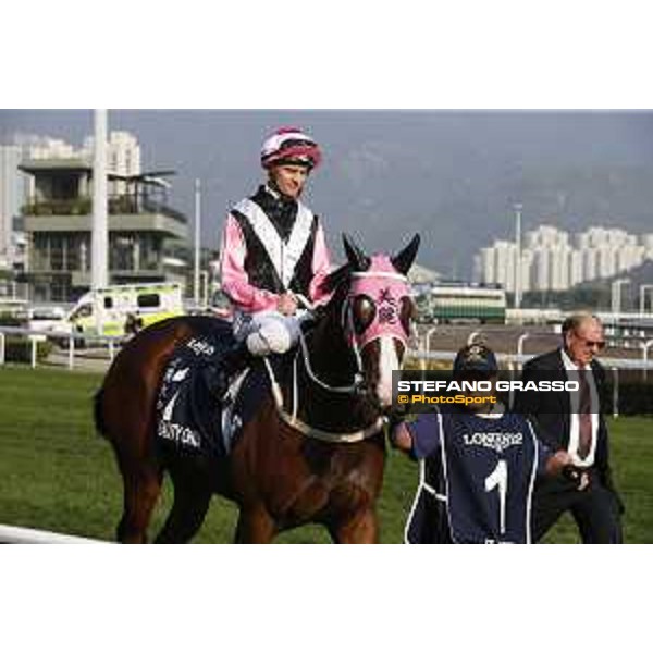 Longines Hong Kong International Races Longines Hong Kong Mile - winner KC Leung on Beauty Generation Hong Kong,10th dec. 2017 Ph.Stefano Grasso/Longines