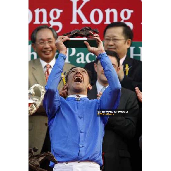 Frankie Dettori stands the trophy after winning with Ramonti the Cathay Pacific Hong Kong Cup Hong Kong, Sha Tin racetrack, 9th dec. 2007 ph. Stefano Grasso