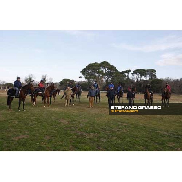 morning works at \' I Cotoni\' - Valfredo Valiani, with Stefano Meli, Marco Trentini and a group of his horses in training Pisa San Rossore, 17th dec. 2007 ph. Stefano Grasso
