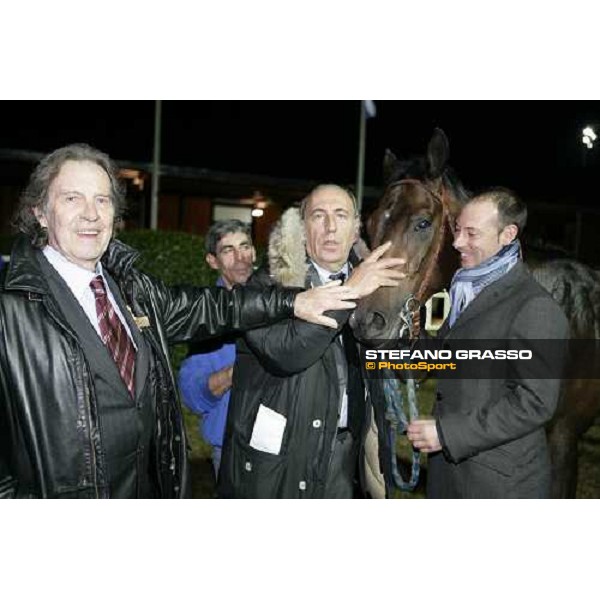 the owners of Once More Dubai with Gianluca Bietolini and the winning horse Siracusa, 12th jan. 2008 ph. Stefano Grasso