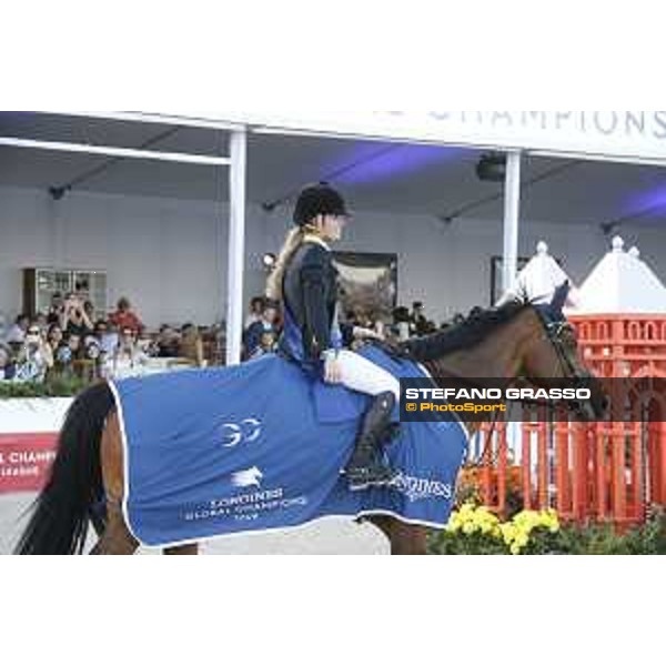 LGCT of Miami Beach - Grand Prix - Prize giving ceremony - Edwina Tops-Alexander (AUS) - Miami Beach, - 8 April 2018 - ph.Mario Grassia/LGCT