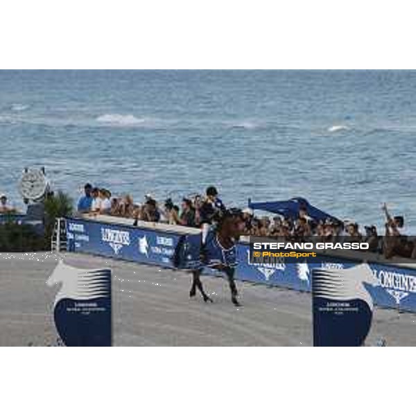LGCT of Miami Beach - Grand Prix - Prize giving ceremony - Lap of honour for Edwina Tops-Alexander (AUS) - Miami Beach, - 8 April 2018 - ph.Mario Grassia/LGCT