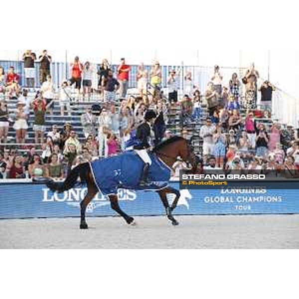 LGCT of Miami Beach - Grand Prix - Lap of Honour for Edwina Tops-Alexander (AUS) - Miami Beach, - 8 April 2018 - ph.Stefano Grasso/LGCT