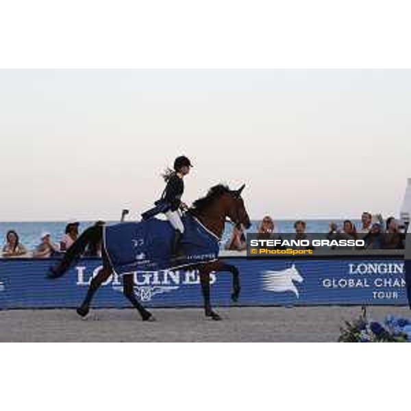 LGCT of Miami Beach - Grand Prix - Lap of Honour for Edwina Tops-Alexander (AUS) - Miami Beach, - 8 April 2018 - ph.Stefano Grasso/LGCT