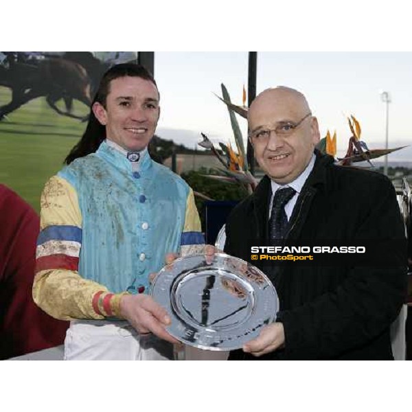 Mr. Walter Scarinci gives the cup to Guillaume Millet winner of 1st heat of Campionato Fantini del Mediterraneo at Mediterraneo racecourse Siracusa, 12th jan. 2008 ph. Stefano Grasso