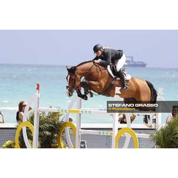 LGCT of Miami Beach - Class 4 - Kristen Vanderveen (USA) on Bull Run\'s Divine Fortune - Miami Beach, - 5 April 2018 - ph.Stefano Grasso/LGCT