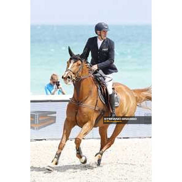 LGCT of Miami Beach - Class 4 - Roger Yves Bost (FRA) on Vino D\'Espinet - Miami Beach, - 5 April 2018 - ph.Stefano Grasso/LGCT