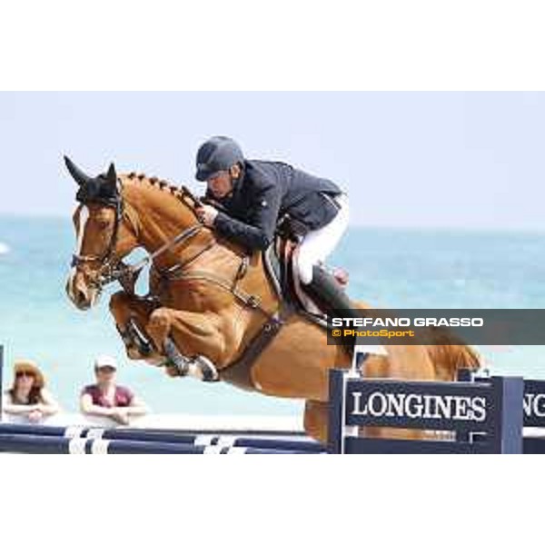 LGCT of Miami Beach - Class 4 - Roger Yves Bost (FRA) on Vino D\'Espinet - Miami Beach, - 5 April 2018 - ph.Stefano Grasso/LGCT