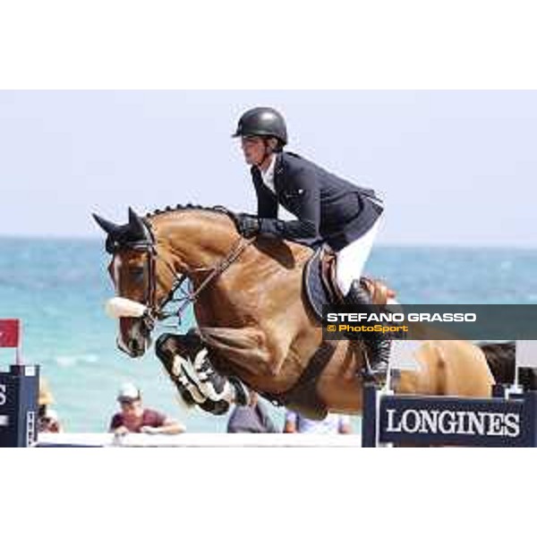 LGCT of Miami Beach - Class 4 - Darragh Kenny (IRL) on Cassini Z - Miami Beach, - 5 April 2018 - ph.Stefano Grasso/LGCT