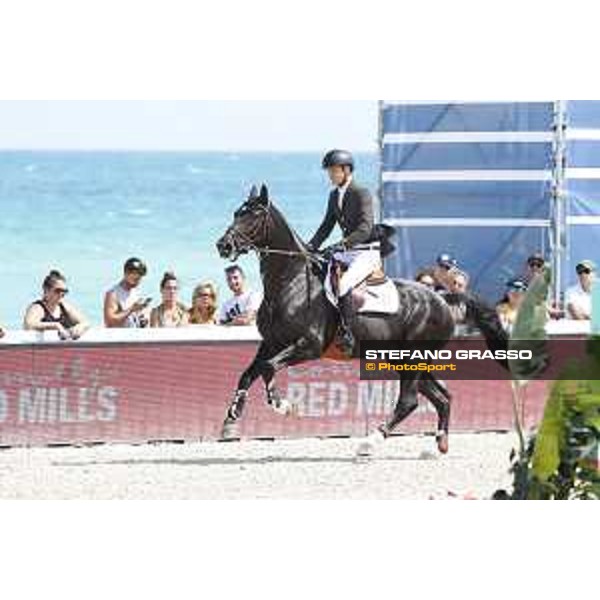 LGCT of Miami Beach - Class 4 - Jerome Guery (BEL) on Kel\'Star du Vingt Ponts - Miami Beach, - 5 April 2018 - ph.Stefano Grasso/LGCT