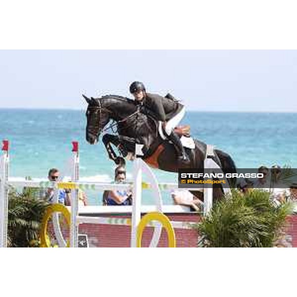 LGCT of Miami Beach - Class 4 - Jerome Guery (BEL) on Kel\'Star du Vingt Ponts - Miami Beach, - 5 April 2018 - ph.Stefano Grasso/LGCT