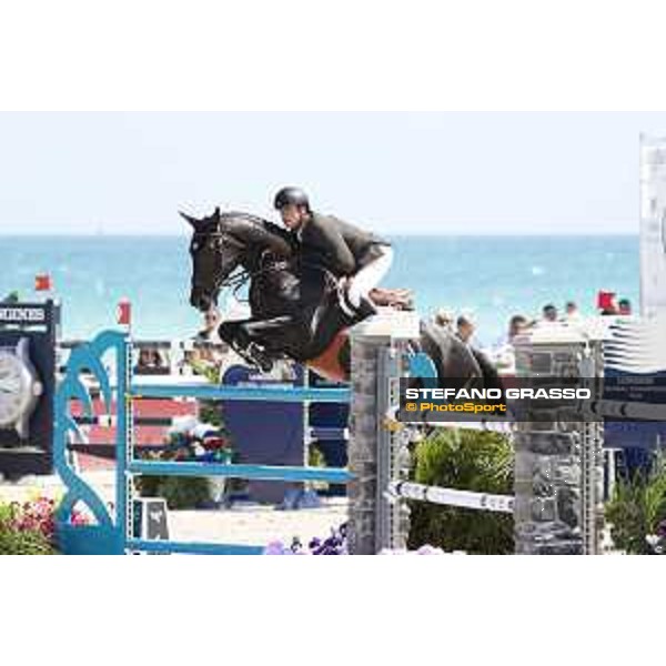 LGCT of Miami Beach - Class 4 - Jerome Guery (BEL) on Kel\'Star du Vingt Ponts - Miami Beach, - 5 April 2018 - ph.Stefano Grasso/LGCT