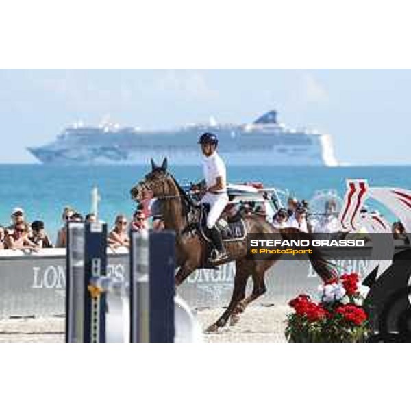 LGCT of Miami Beach - Class 10 - Carlos Enrique Lopez Lizarazo (COL) on Ulhane de Conde - Miami Beach, - 6 April 2018 - ph.Mario Grassia/LGCT