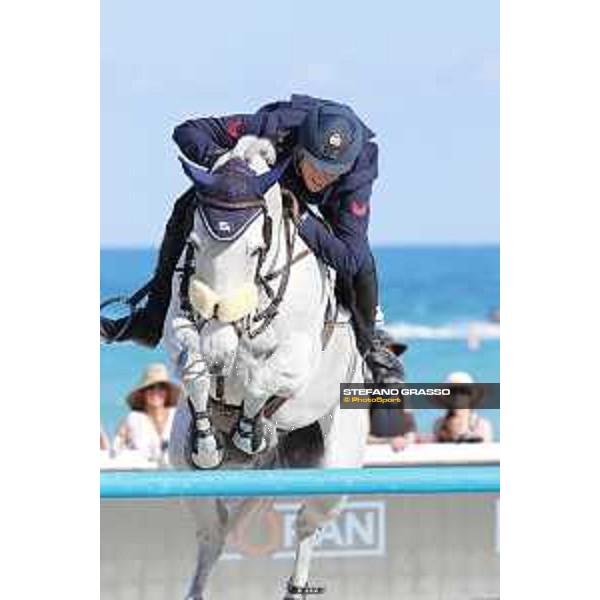 LGCT of Miami Beach - Class 10 - Lorenzo de Luca (ITA) on Limestone Grey - Miami Beach, - 6 April 2018 - ph.Mario Grassia/LGCT