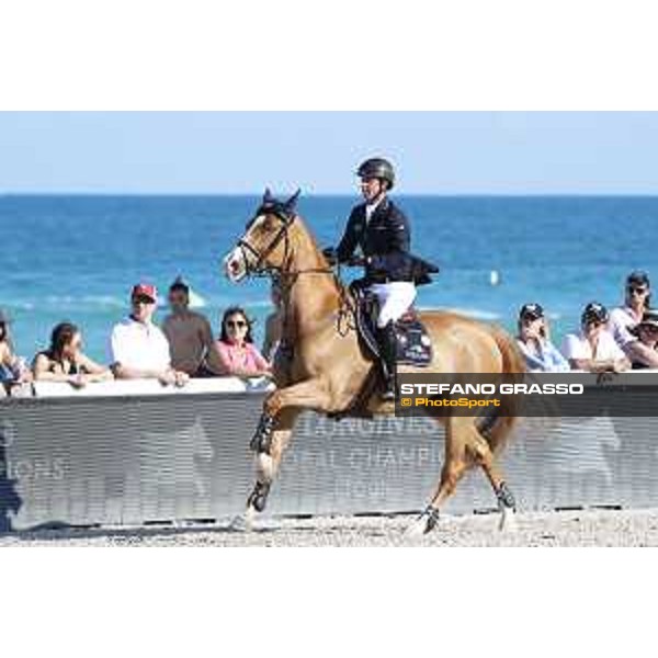 LGCT of Miami Beach - Class 10 - Ben Maher (GBR) on Don Vito - Miami Beach, - 6 April 2018 - ph.Mario Grassia/LGCT