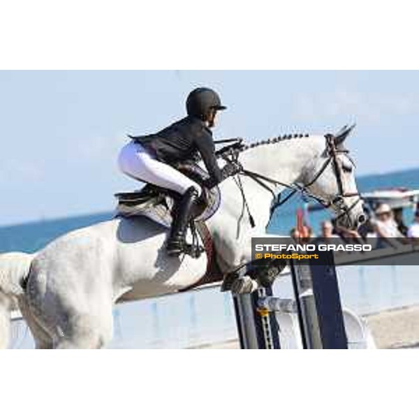 LGCT of Miami Beach - Class 10 - Megane Moissonier (FRA) on Umours Batilly - Miami Beach, - 6 April 2018 - ph.Mario Grassia/LGCT