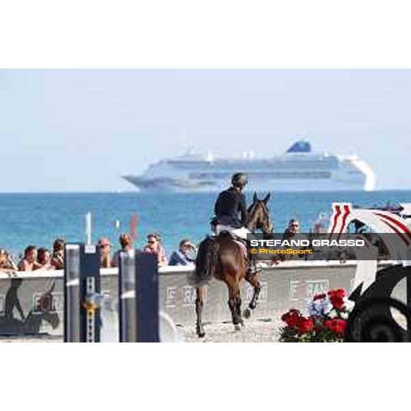 LGCT of Miami Beach - Class 10 - Bertram Allen (IRL) on Izzy by Picobello - Miami Beach, - 6 April 2018 - ph.Mario Grassia/LGCT