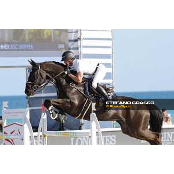 LGCT of Miami Beach - Class 10 - Holger Wulschner (GER) on BSC Cha Cha Cha - Miami Beach, - 6 April 2018 - ph.Mario Grassia/LGCT