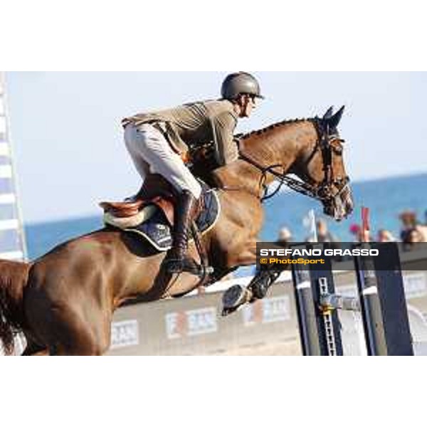 LGCT of Miami Beach - Class 10 - Alberto Zorzi (ITA) on Fair Light van?t Heike - Miami Beach, - 6 April 2018 - ph.Mario Grassia/LGCT