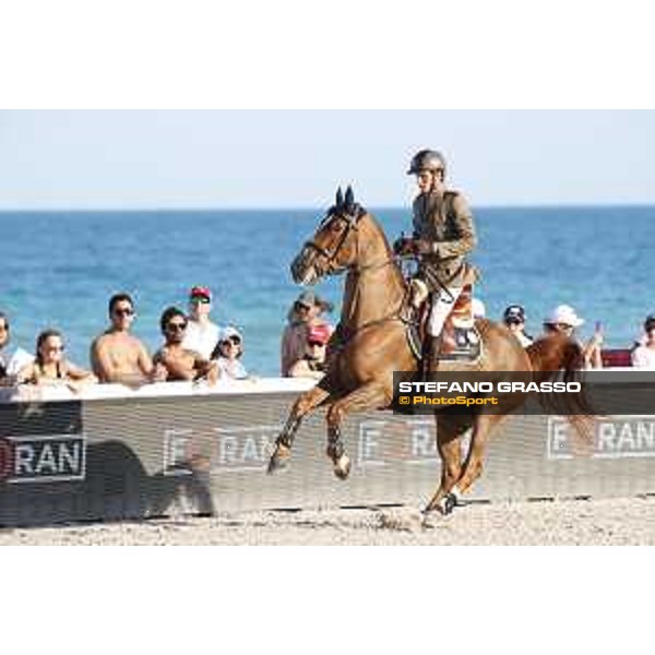 LGCT of Miami Beach - Class 10 - Alberto Zorzi (ITA) on Fair Light van?t Heike - Miami Beach, - 6 April 2018 - ph.Mario Grassia/LGCT