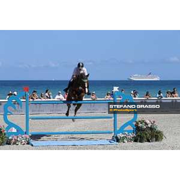 LGCT of Miami Beach - Class 10 - Philipp Weishaupt (GER) on Lasse K - Miami Beach, - 6 April 2018 - ph.Mario Grassia/LGCT