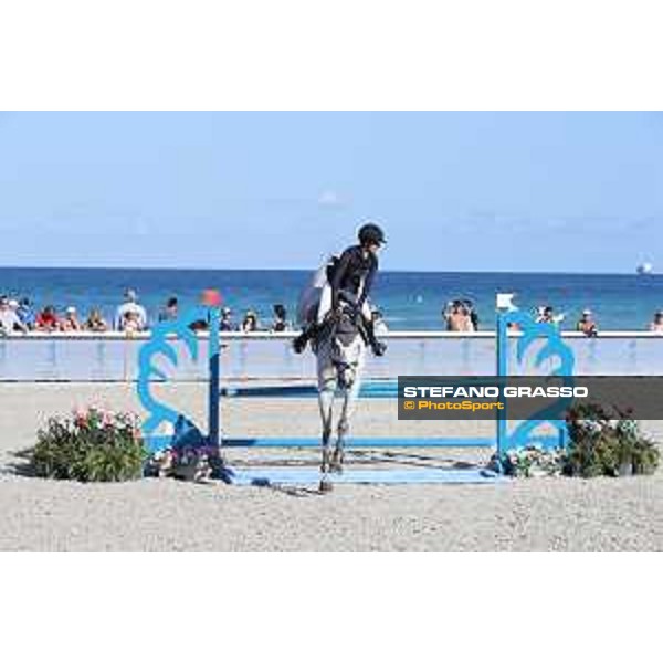LGCT of Miami Beach - Class 10 - Megane Moissonier (FRA) on Umours Batilly - Miami Beach, - 6 April 2018 - ph.Mario Grassia/LGCT