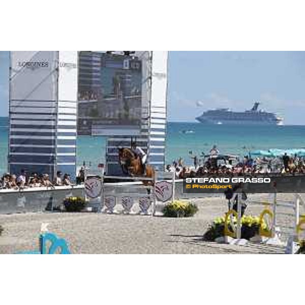 LGCT of Miami Beach - Class 10 - Olivier Philippaerts (BEL) on Icos - Miami Beach, - 6 April 2018 - ph.Mario Grassia/LGCT