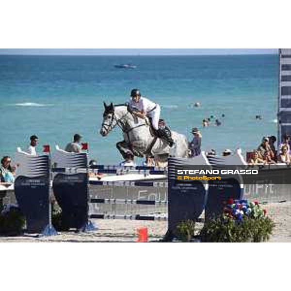 LGCT of Miami Beach - Class 10 - Nicola Philippaerts (BEL) on H&M Harley v. Bisschop - Miami Beach, - 6 April 2018 - ph.Mario Grassia/LGCT