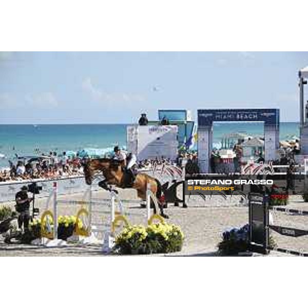 LGCT of Miami Beach - Class 10 - Kristen Vanderveen (USA) on Faustino de Tili - Miami Beach, - 6 April 2018 - ph.Mario Grassia/LGCT