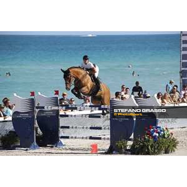 LGCT of Miami Beach - Class 10 - Kristen Vanderveen (USA) on Faustino de Tili - Miami Beach, - 6 April 2018 - ph.Mario Grassia/LGCT