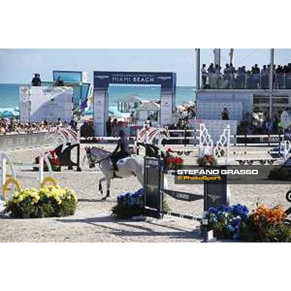 LGCT of Miami Beach - Class 10 - Lorenzo de Luca (ITA) on Limestone Grey - Miami Beach, - 6 April 2018 - ph.Mario Grassia/LGCT