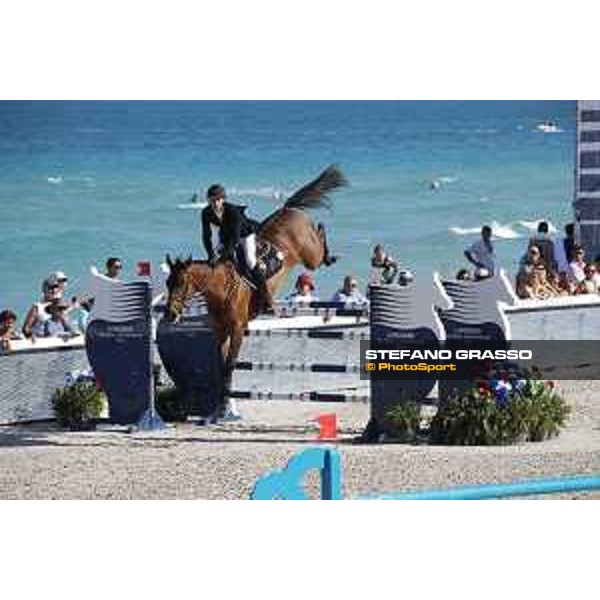LGCT of Miami Beach - Class 10 - Kevin Staut (FRA) on Viva de Malica - Miami Beach, - 6 April 2018 - ph.Mario Grassia/LGCT
