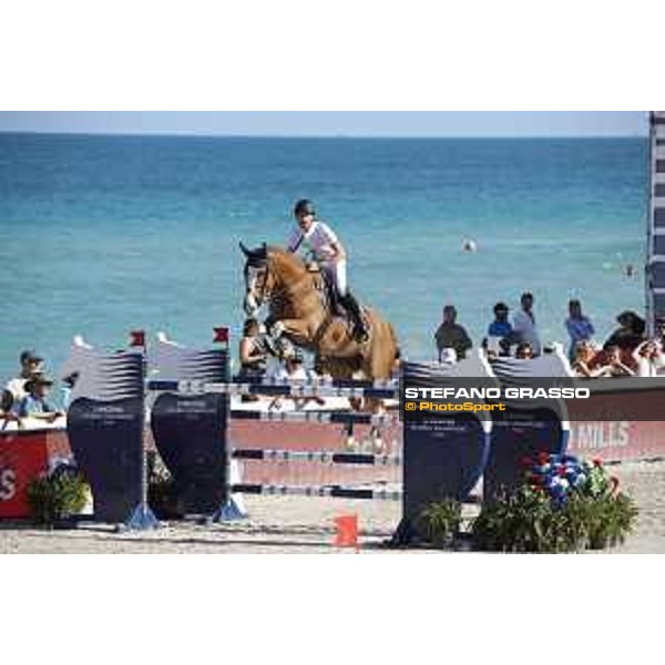 LGCT of Miami Beach - Class 10 - Pieter Devos (BEL) on Apart - Miami Beach, - 6 April 2018 - ph.Mario Grassia/LGCT