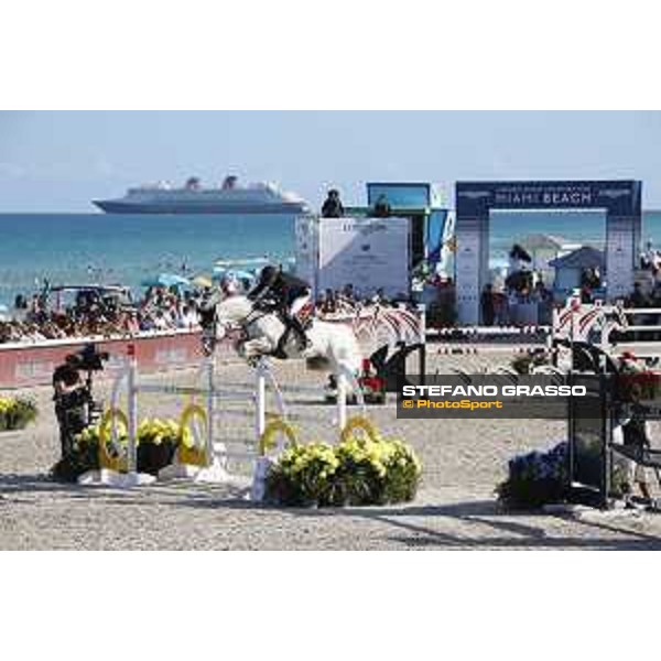 LGCT of Miami Beach - Class 10 - Piergiorgio Bucci (ITA) on Alicante - Miami Beach, - 6 April 2018 - ph.Mario Grassia/LGCT