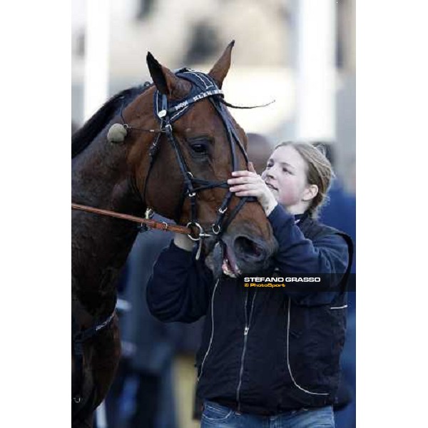 Glen Kronos comes back with his groom after the 2nd place in the Prix du Luxembourg Paris Vincennes, 26th jan. 2008 ph. Stefano Grasso
