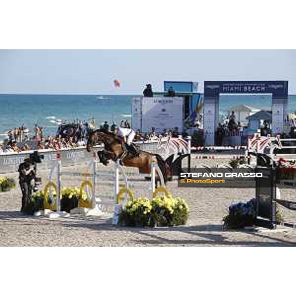 LGCT of Miami Beach - Class 10 - Christian Rhomberg (AUT) on Cornetta 13 - Miami Beach, - 6 April 2018 - ph.Mario Grassia/LGCT