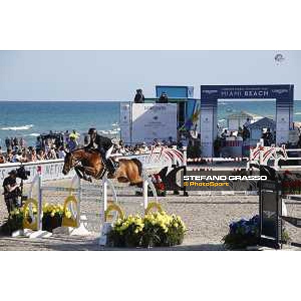 LGCT of Miami Beach - Class 10 - Darragh Kenny (IRL) on Team de Coquerie - Miami Beach, - 6 April 2018 - ph.Mario Grassia/LGCT