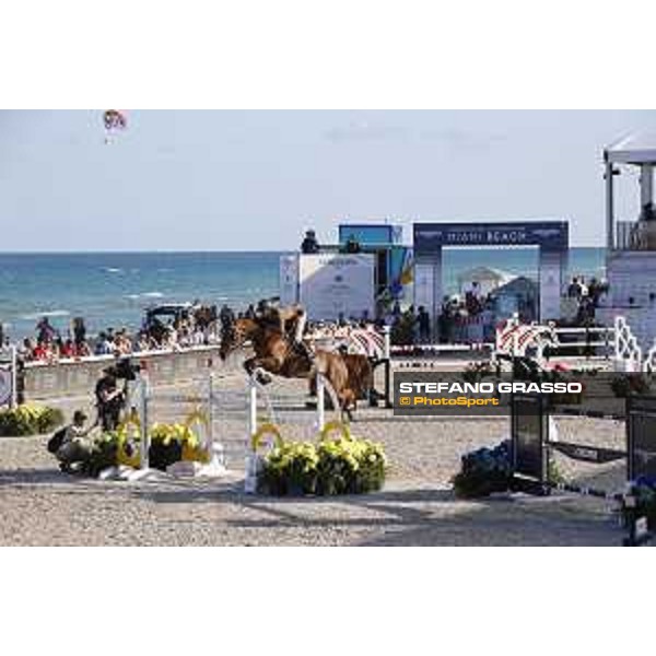 LGCT of Miami Beach - Class 10 - Alberto Zorzi (ITA) on Fair Light van?t Heike - Miami Beach, - 6 April 2018 - ph.Mario Grassia/LGCT