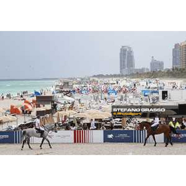 LGCT of Miami Beach - A view of the warm up arena - Miami Beach, - 5 April 2018 - ph.Mario Grassia/LGCT