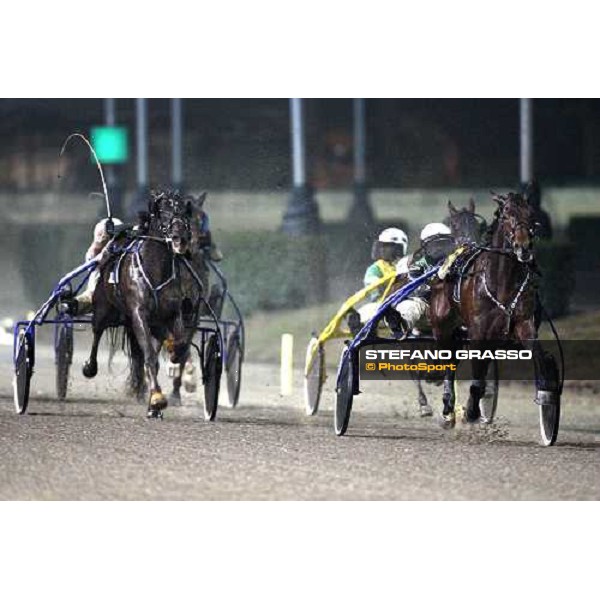 at last 50 meters to the line Enrico Bellei with Iglesias leads and wins Gran Premio Firenze beating Isle of Tino Firenze, 3rd febr. 2008 ph. Stefano Grasso