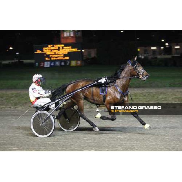Roberto Vecchione warming up with Internet Ok before the start of Gran Premio Firenze Firenze, 3rd febr. 2008 ph. Stefano Grasso
