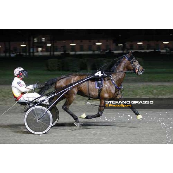 Roberto Vecchione warming up with Internet Ok before the start of Gran Premio Firenze Firenze, 3rd febr. 2008 ph. Stefano Grasso