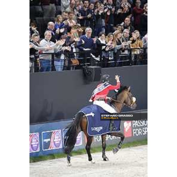 Bezzie Madden on Breitling LS wins the Longines FEI World Cup Jumping Final Paris Bercy 15th April 2018 Ph.Stefano Grasso